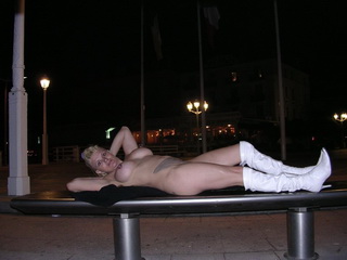 Exhib à Arcachon la nuit